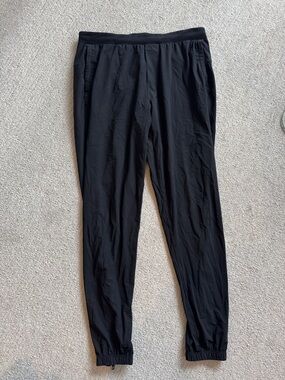 Lululemon men’s surge jogger regular length